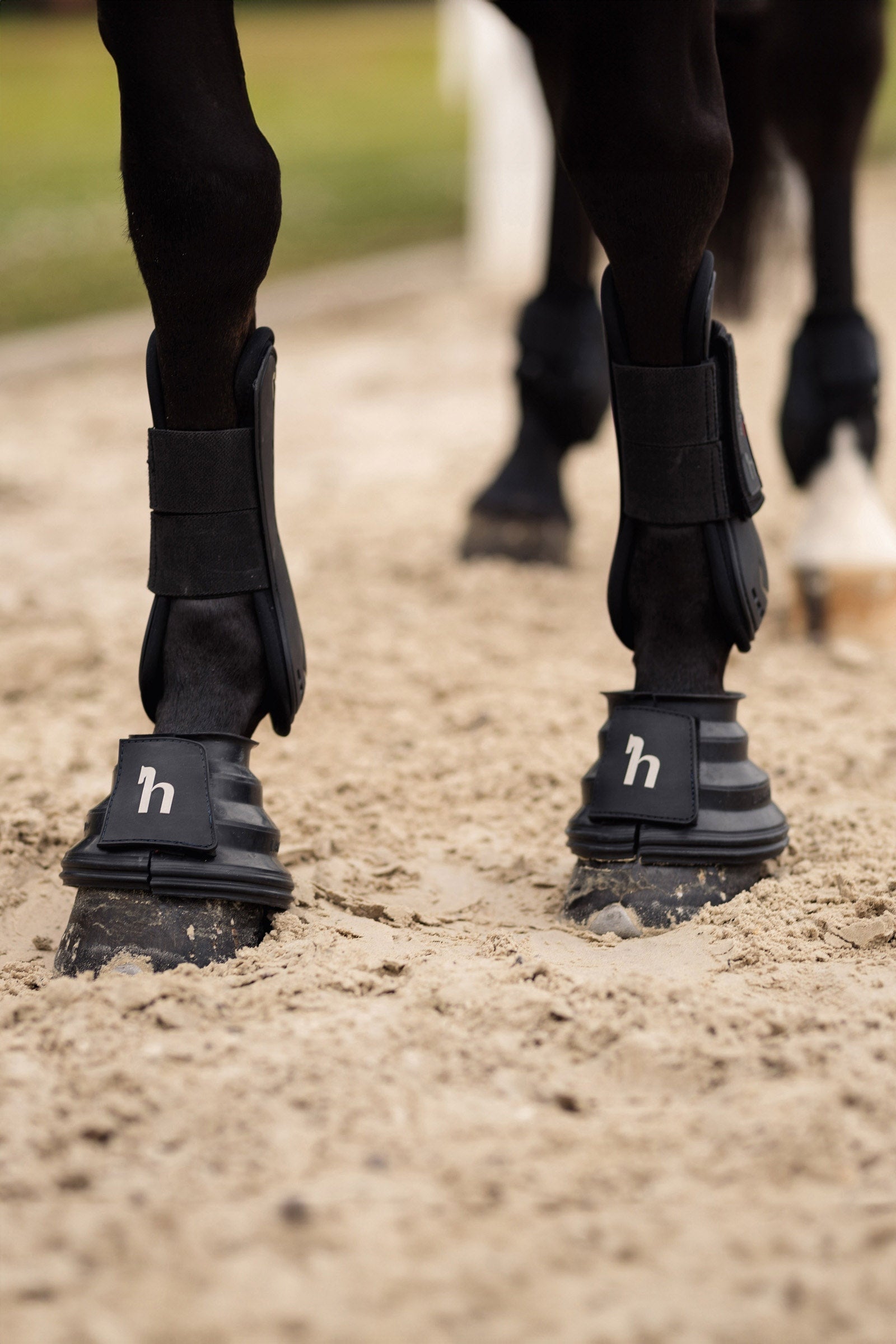 Horze Rubber Guard Bell Boots Leg Protection & Hoof Protection for Horses