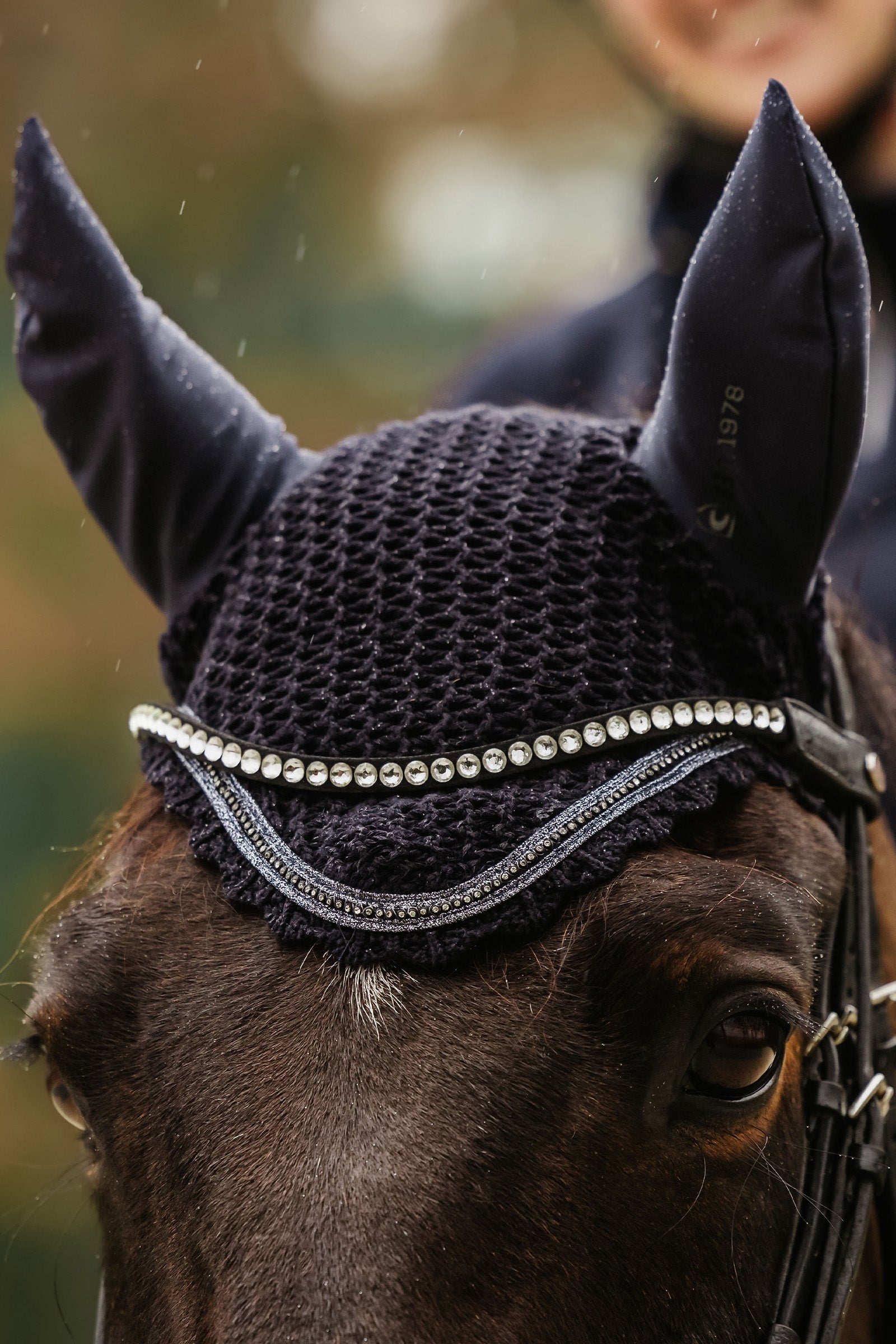 Lifestyle shot 2