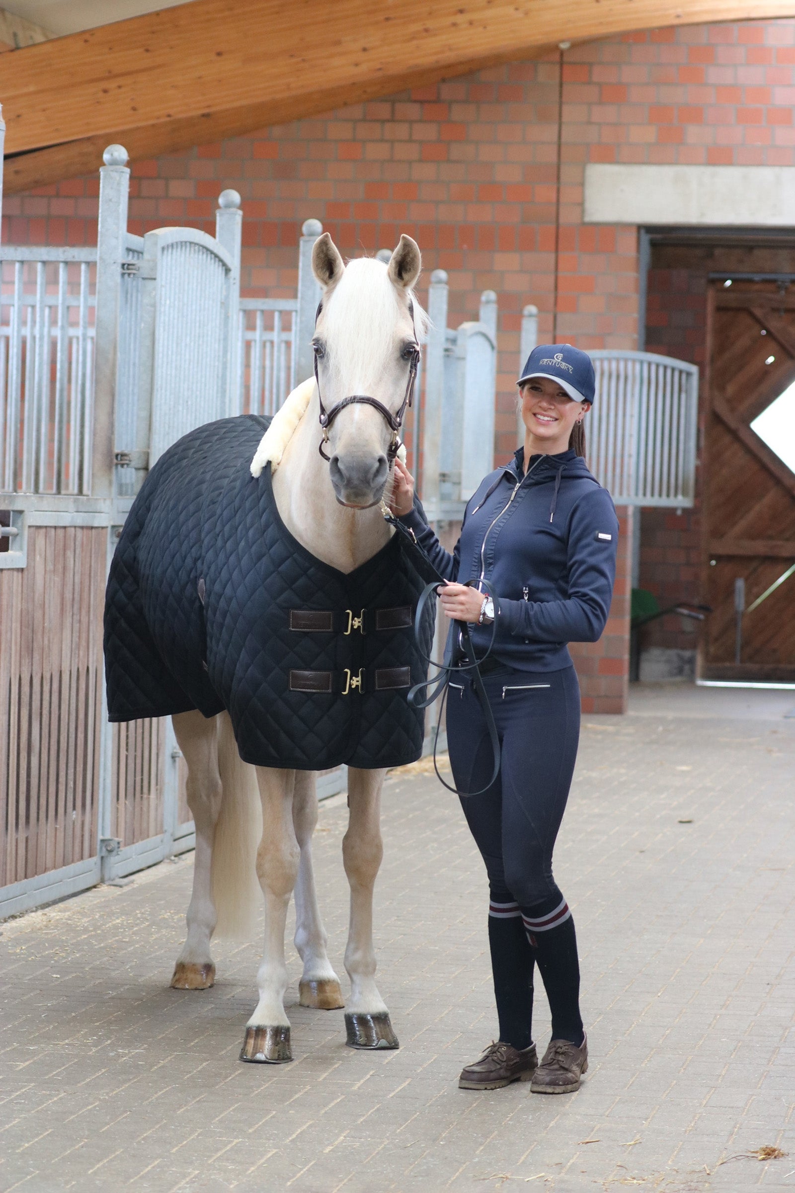 Kentucky Horsewear Stable Rug, 400g Horse Rugs