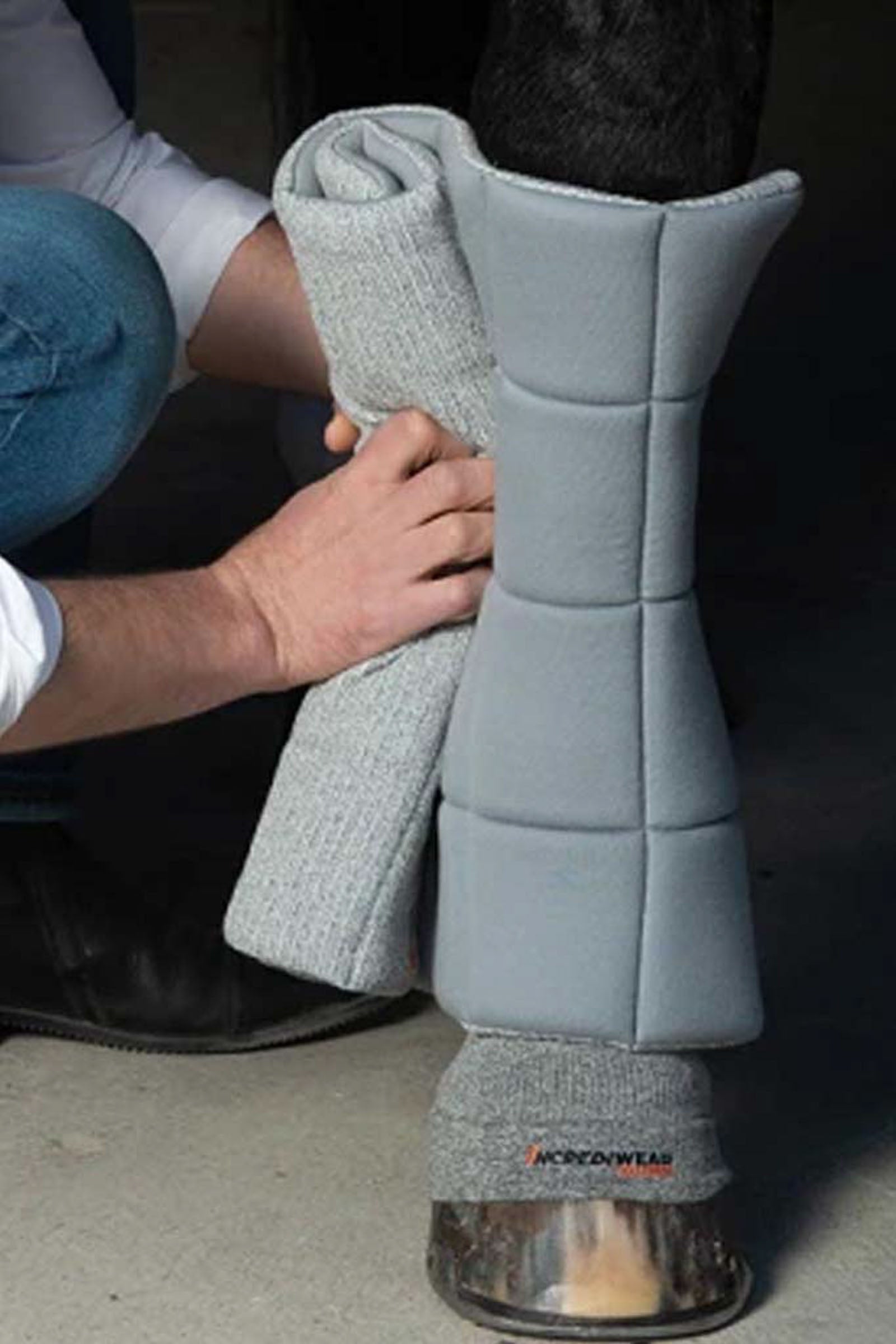 Incrediwear Equine Circulation Standing Wraps 46cm (Pair) Leg Protection & Hoof Protection for Horses