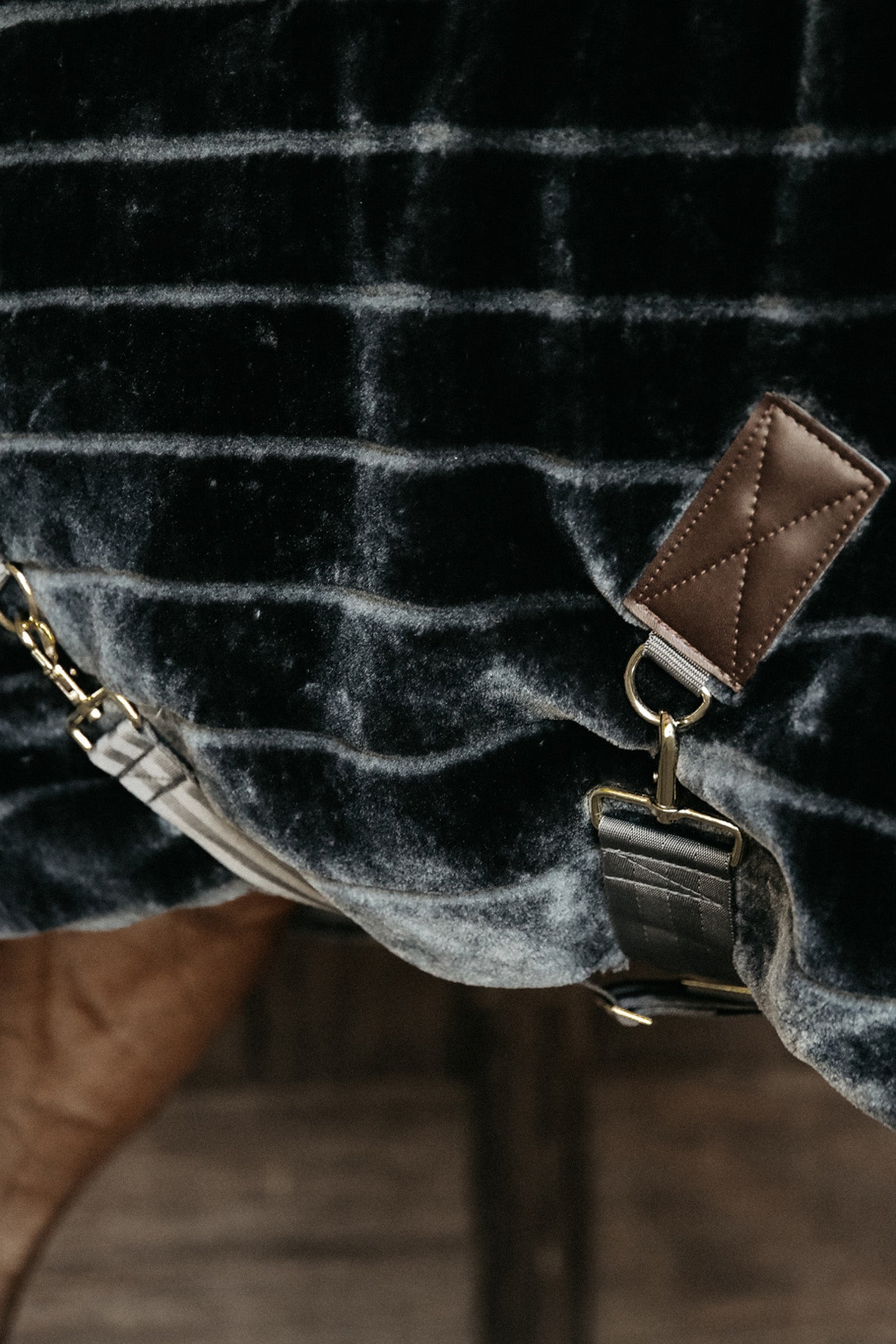 Kentucky Horsewear Fake Fur Stable Rug Horse Rugs