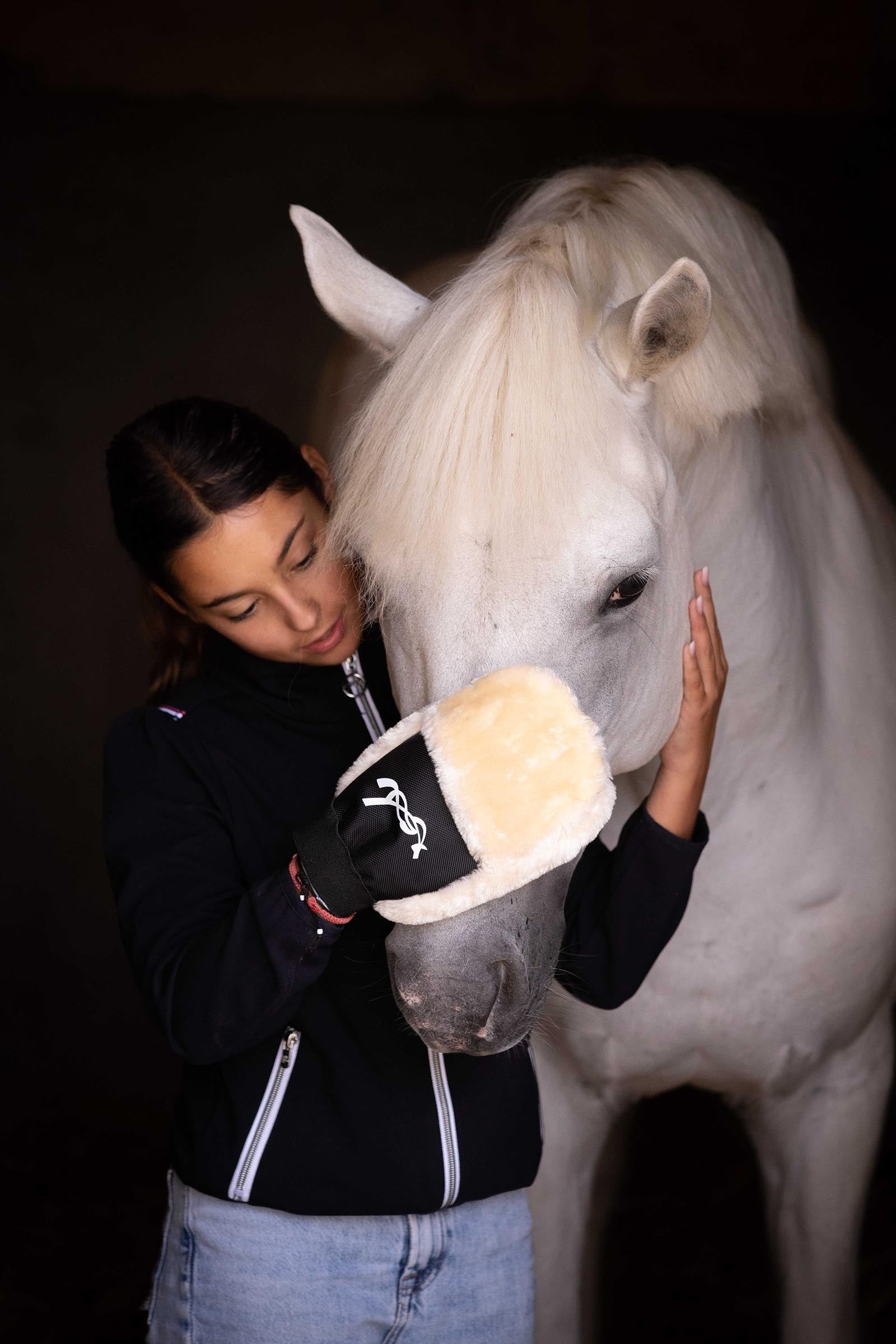 PENELOPE Grooming Glove Horse Grooming Tools