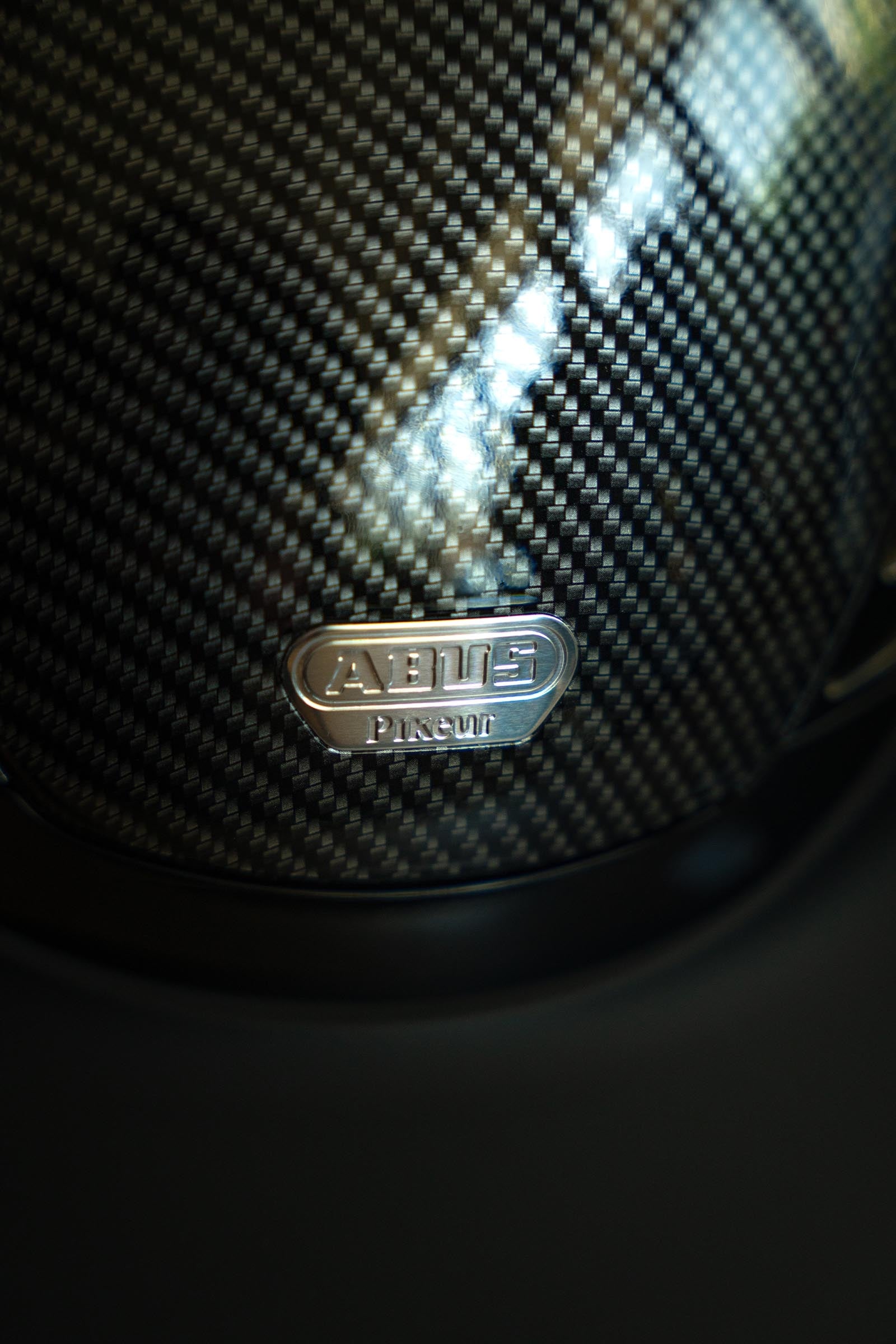 Abus Airluxe Pure Carbon Style Long Visor Helmet Safety Equipment
