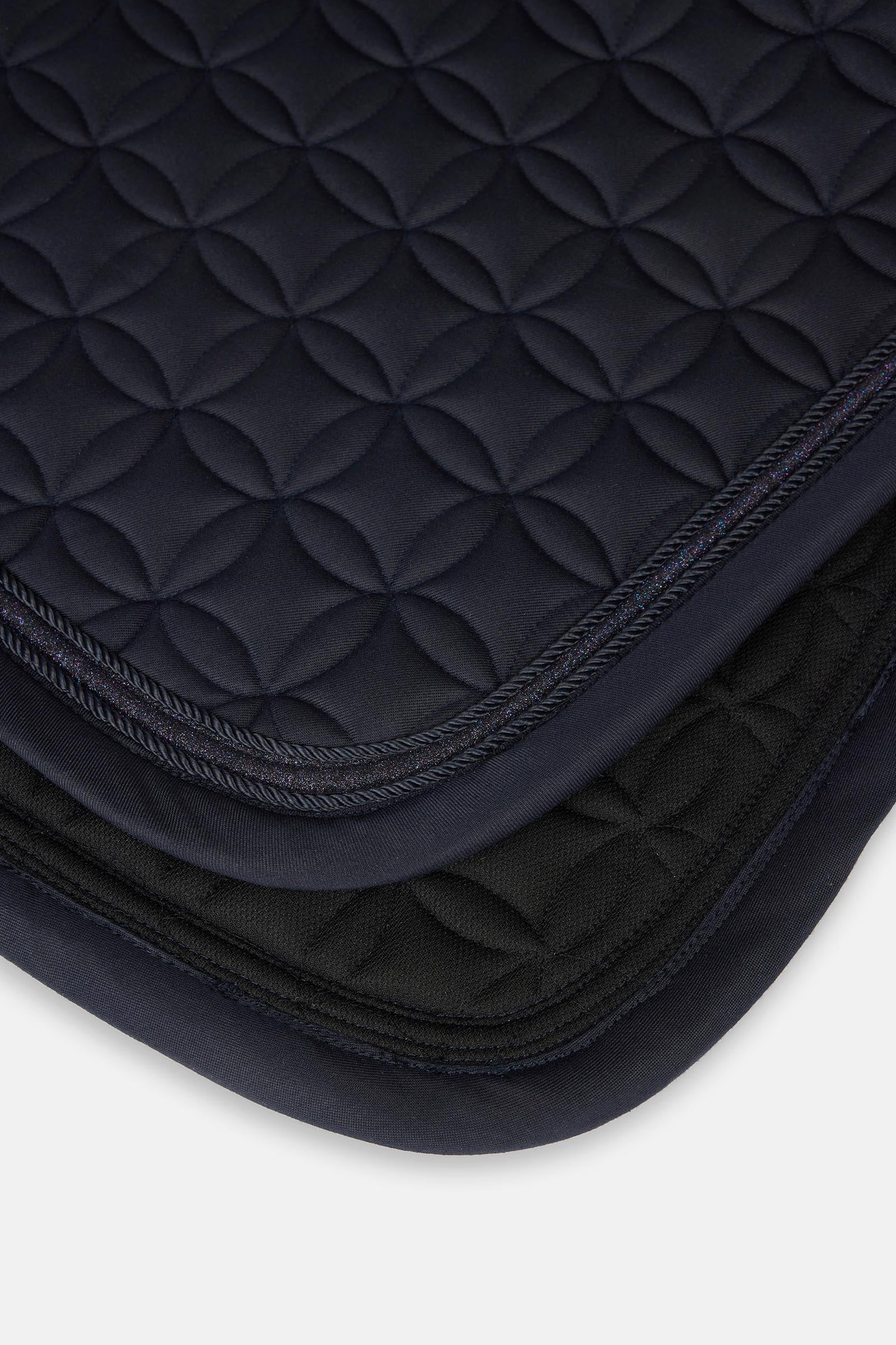 Pack shot 4