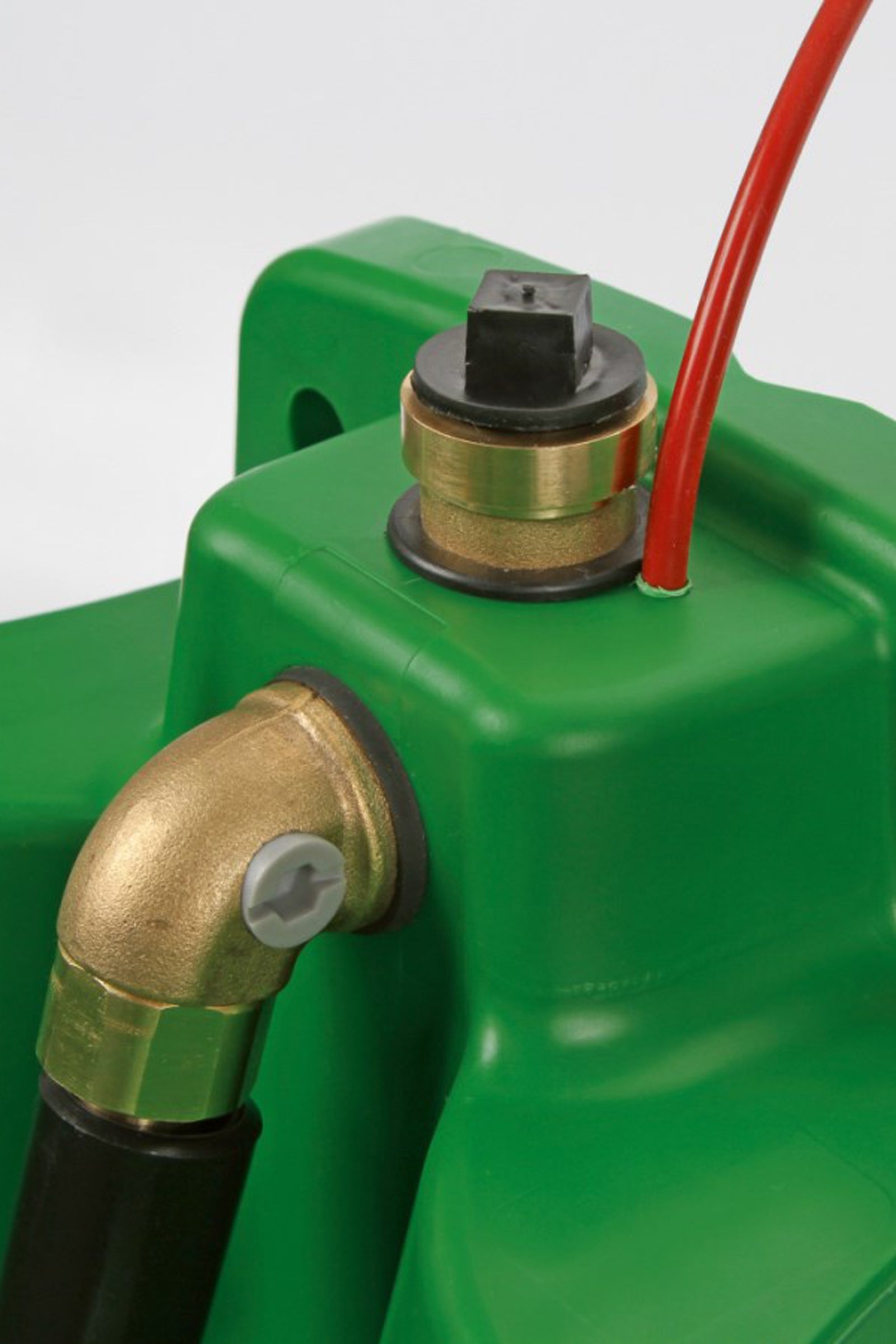 Kerbl Hp20 Heatable Water Bowl, 24V Horse Feeders & Waterers