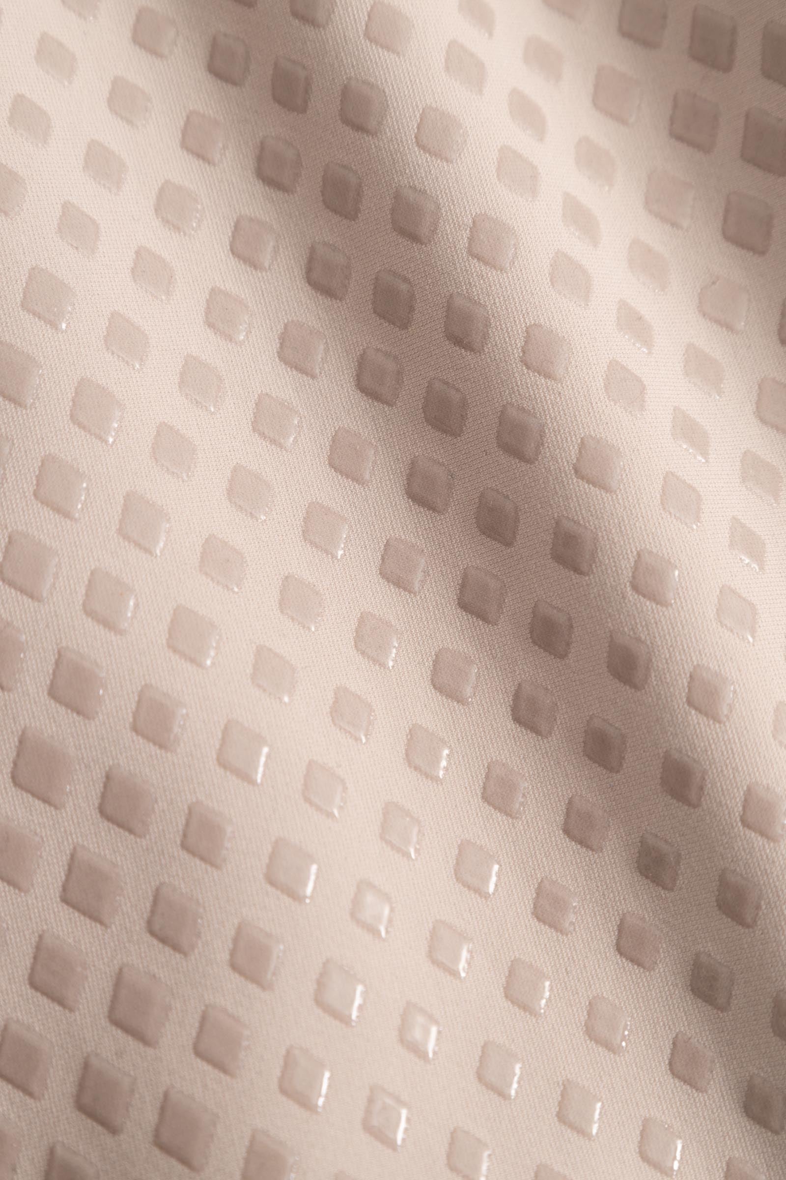 Pack shot 2