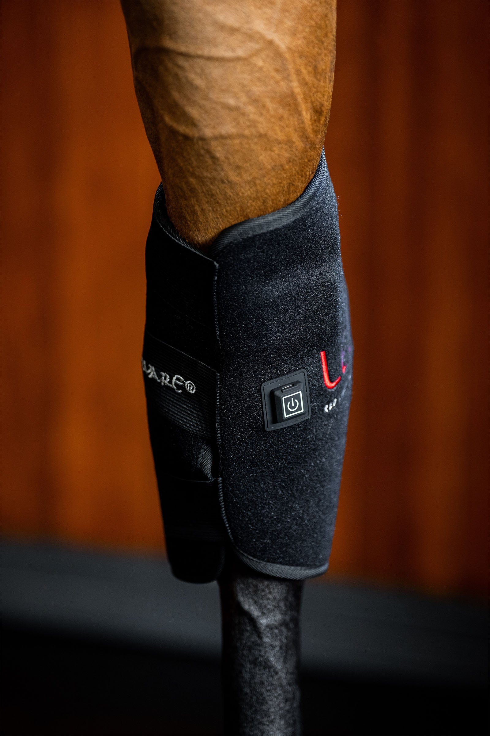 Horseware LED Red Light Therapy Hock Boot (1 pc.) Leg Protection & Hoof Protection for Horses