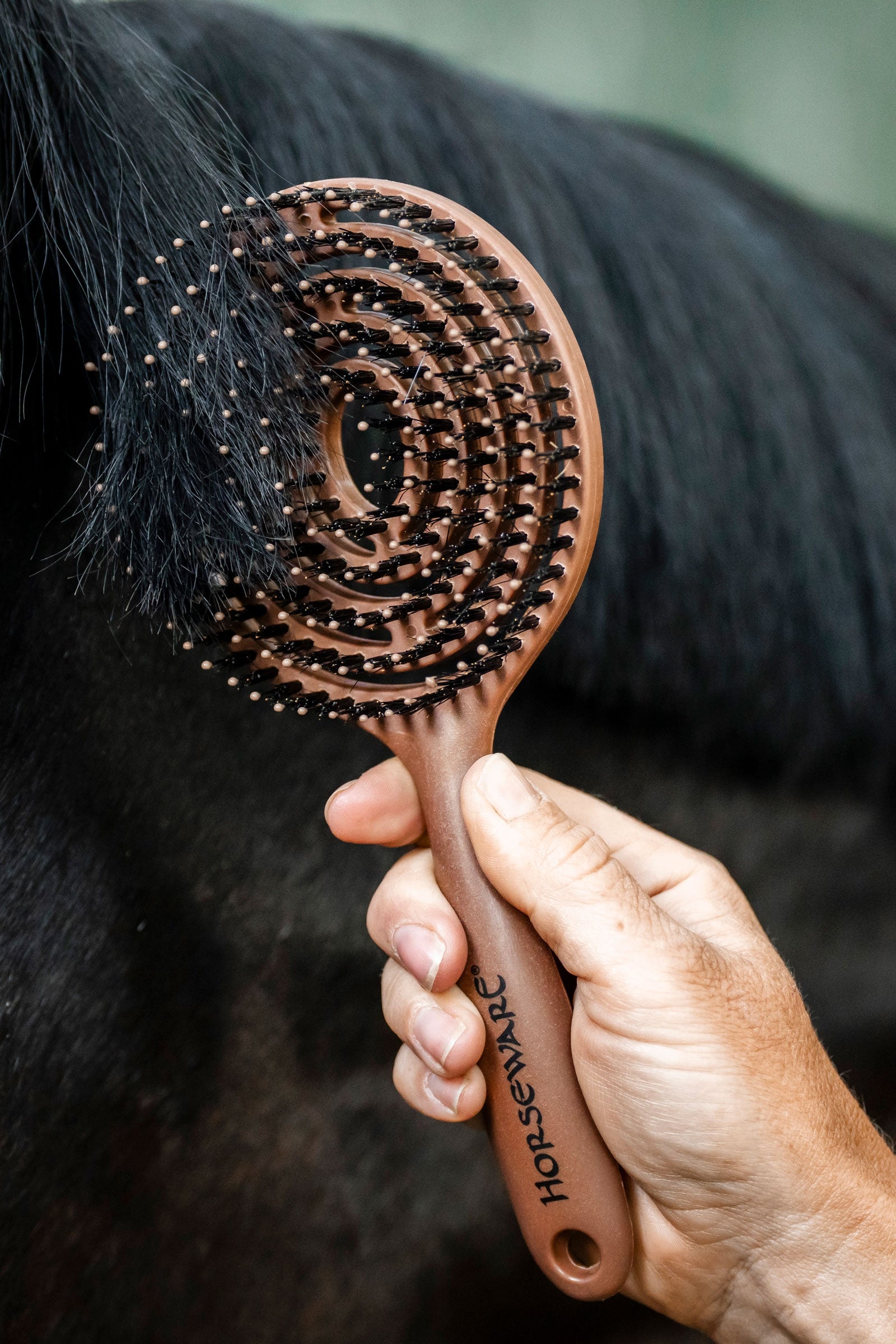 Horseware spazzola per criniera e coda Accessori per la toelettatura