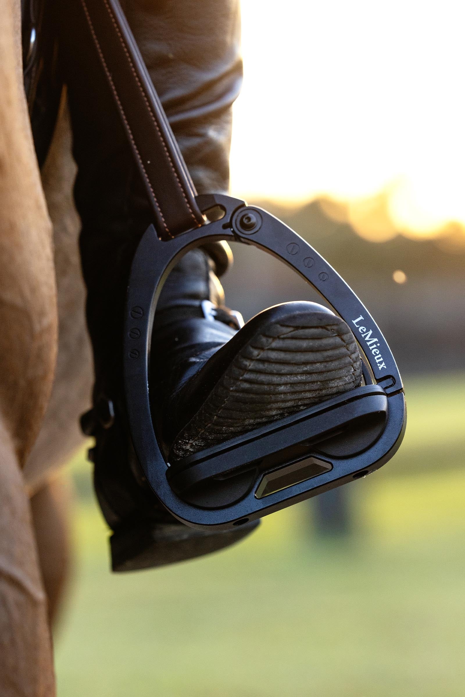 LeMieux Vector Balance Stirrups Saddles, Girths & Stirrups