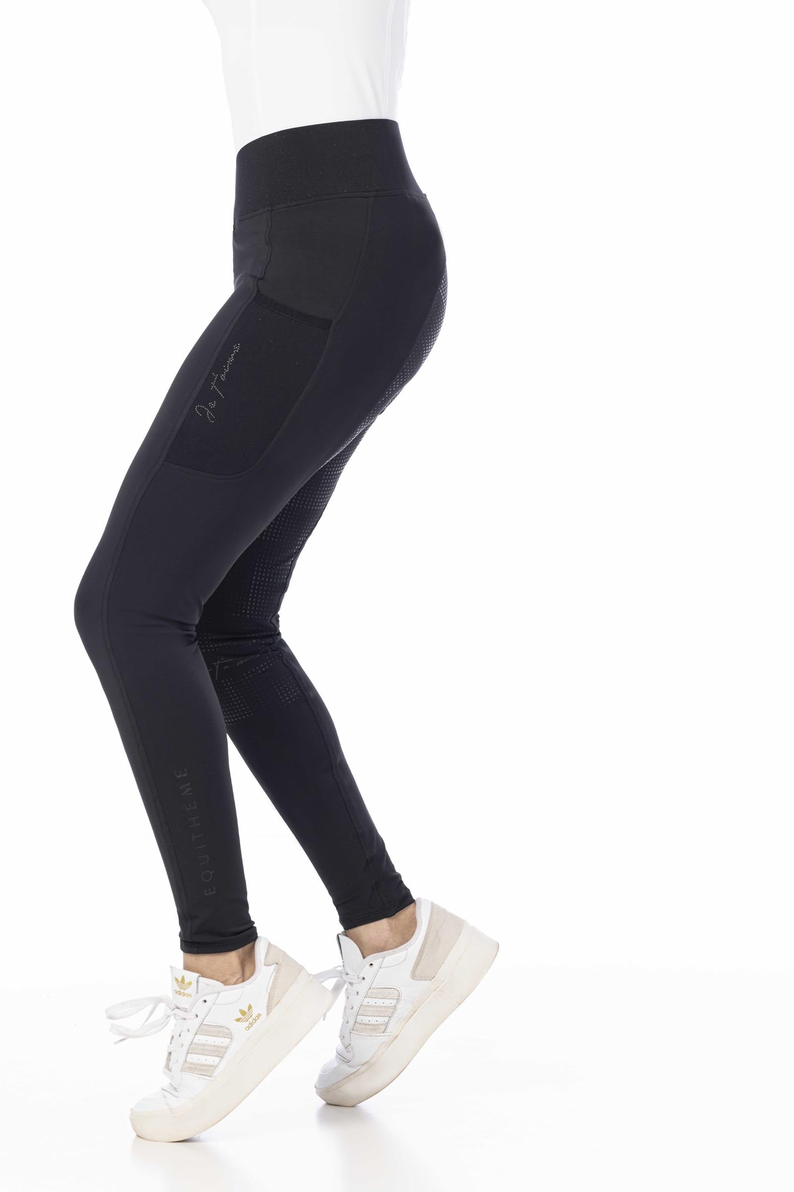 Model shot 6