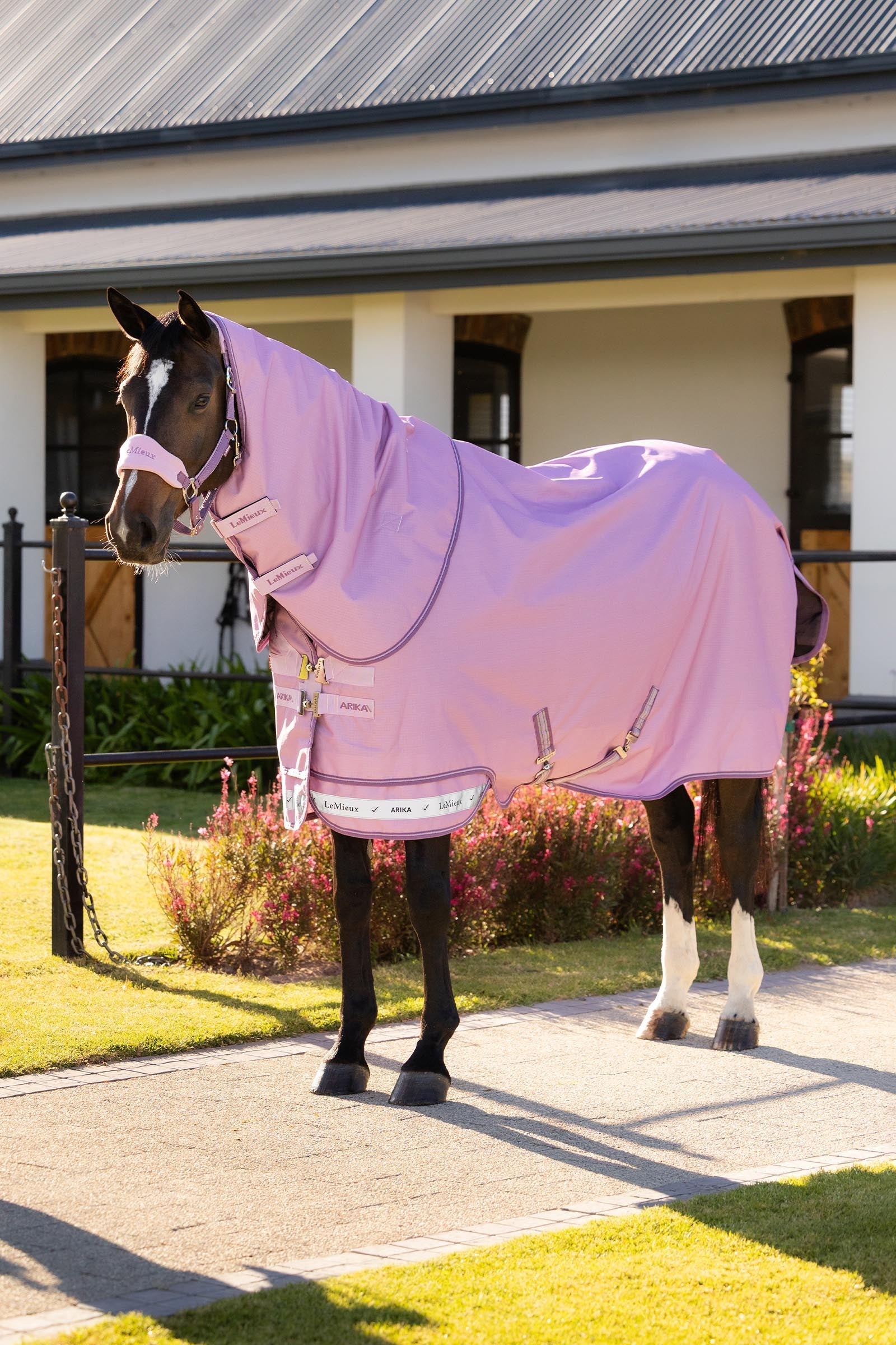 LeMieux Arika coperta ripstop da esterno con collo removibile 50 g Coperte per cavalli