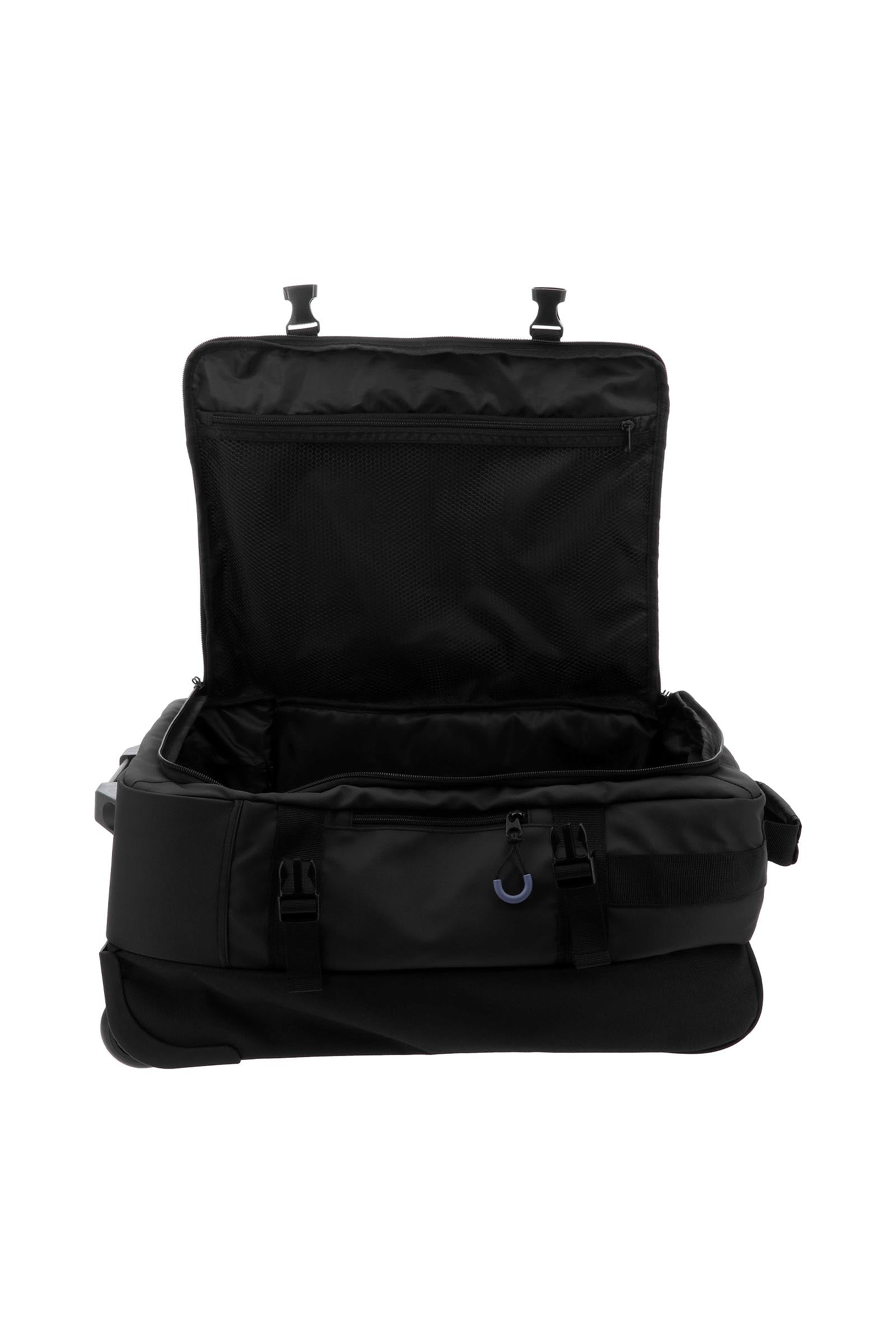 Pack shot 4