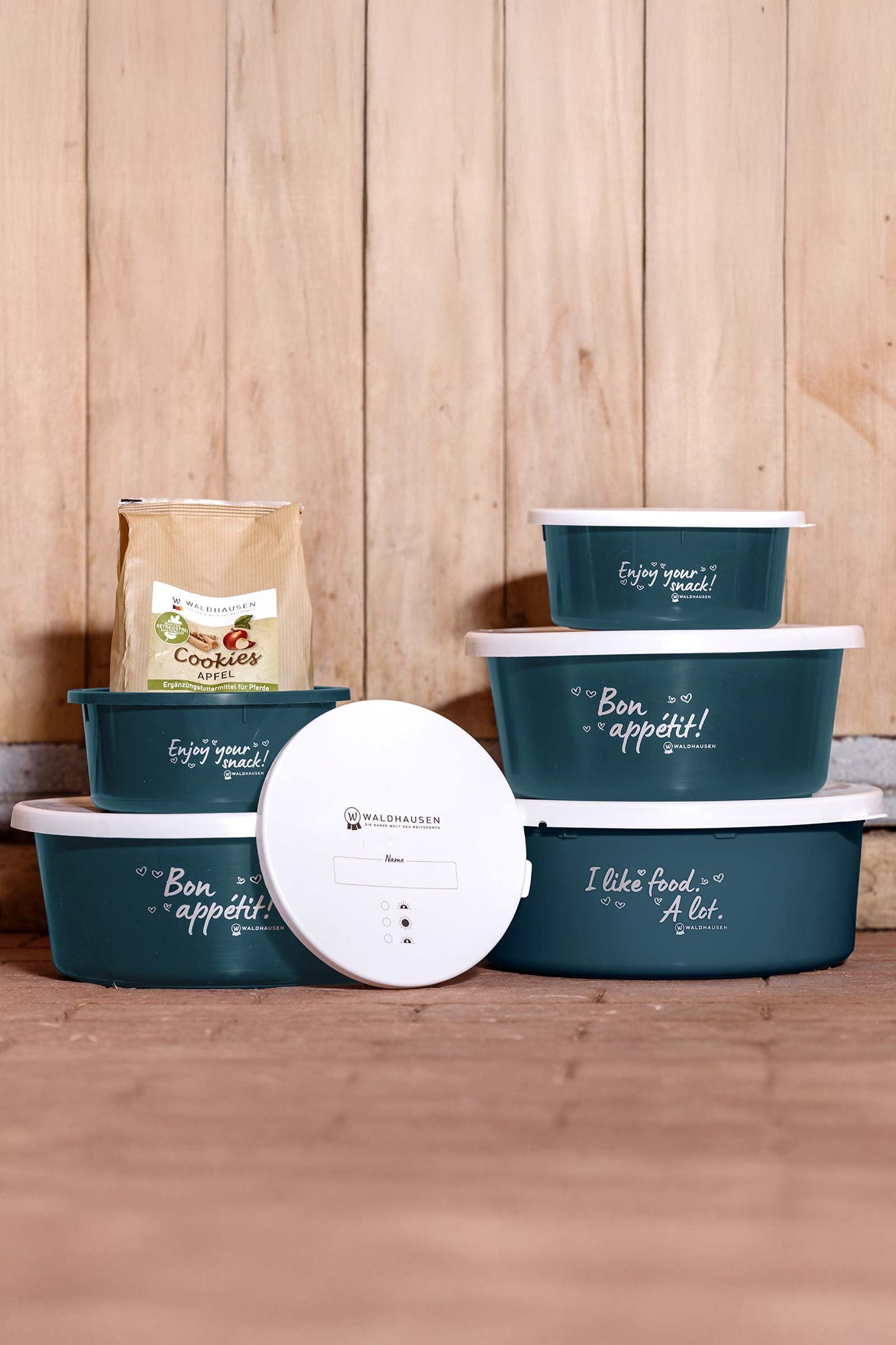 Waldhausen XL Muesli Bowl With Lid Horse Feeders & Waterers