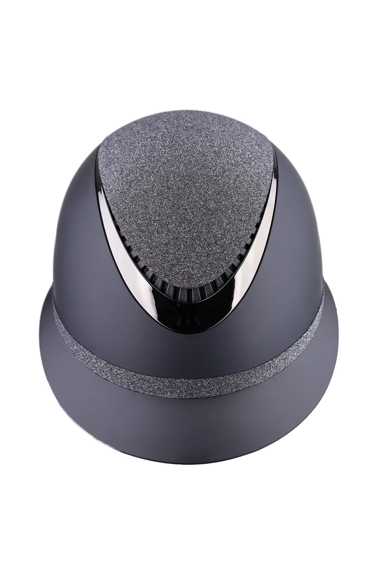 Pack shot 2