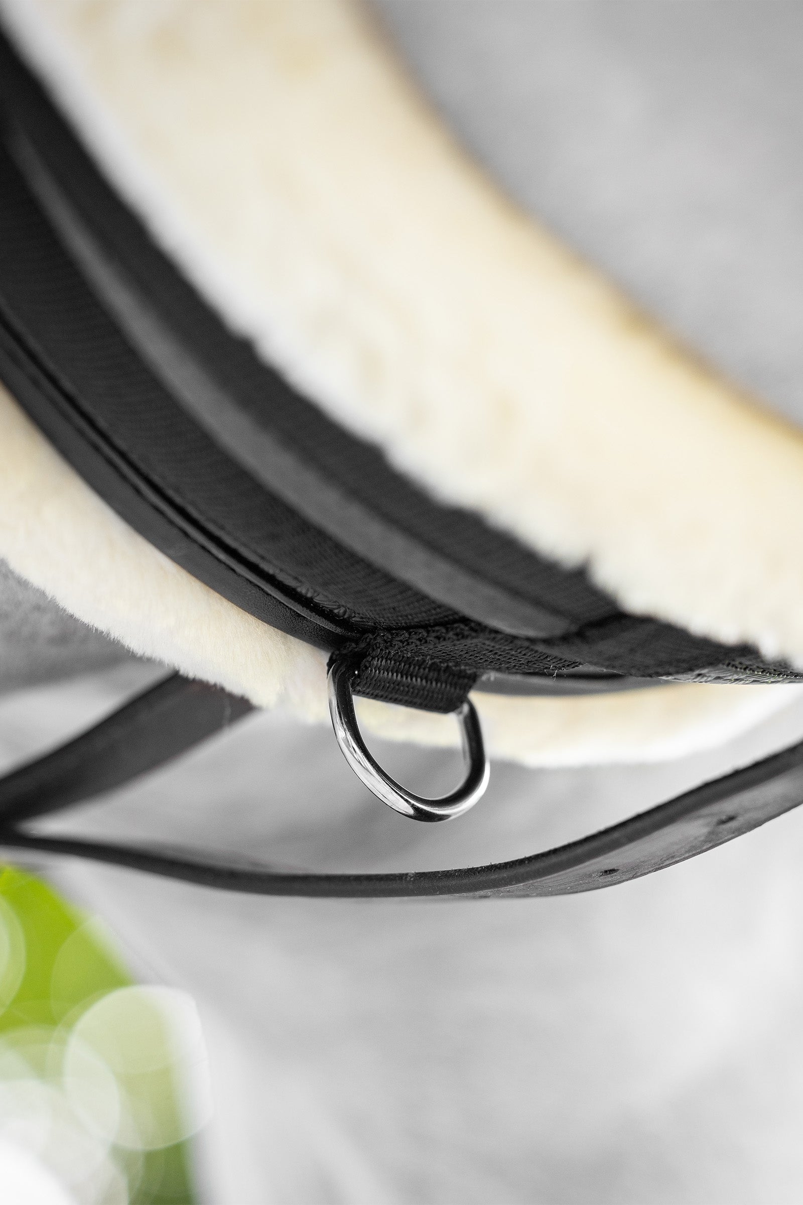 LeMieux Fleece Lined Anatomic Girth Saddles, Girths & Stirrups