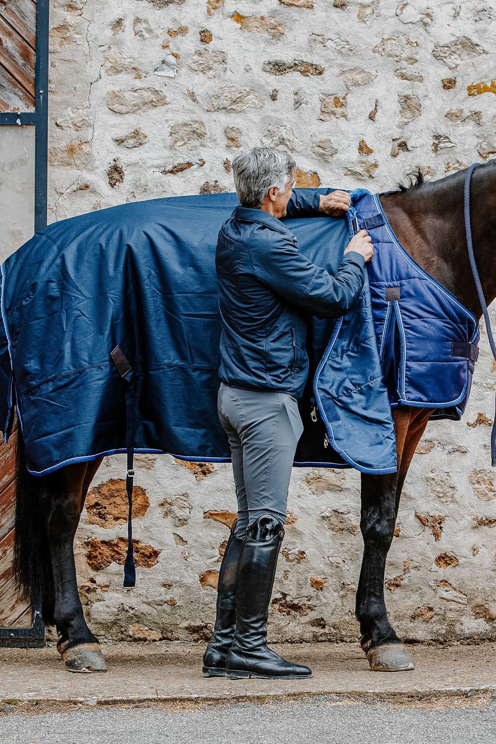 Equi Theme EQUITHÈME Classic 1200D Turnout Rug, 200 g Horse Rugs