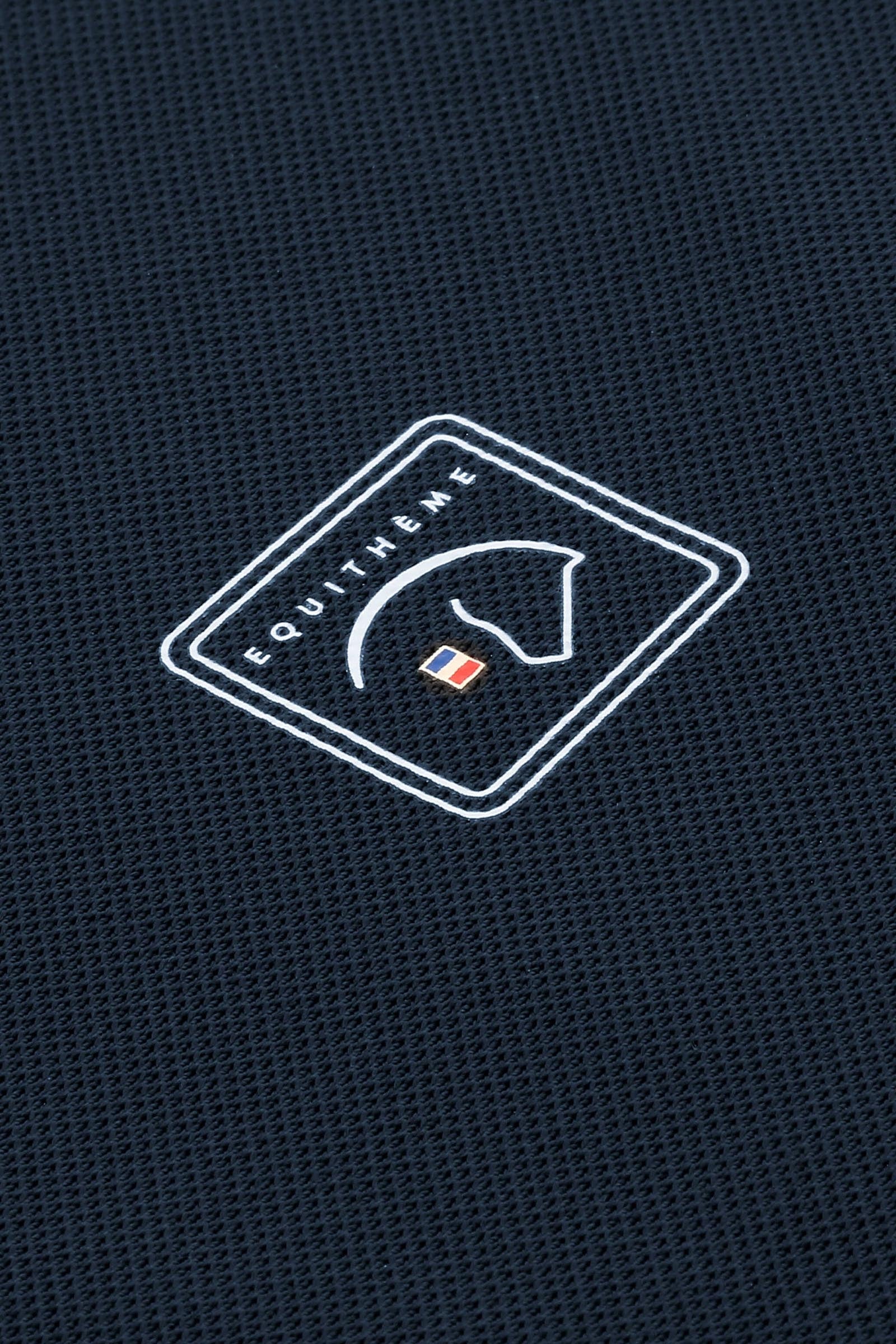 Pack shot 4