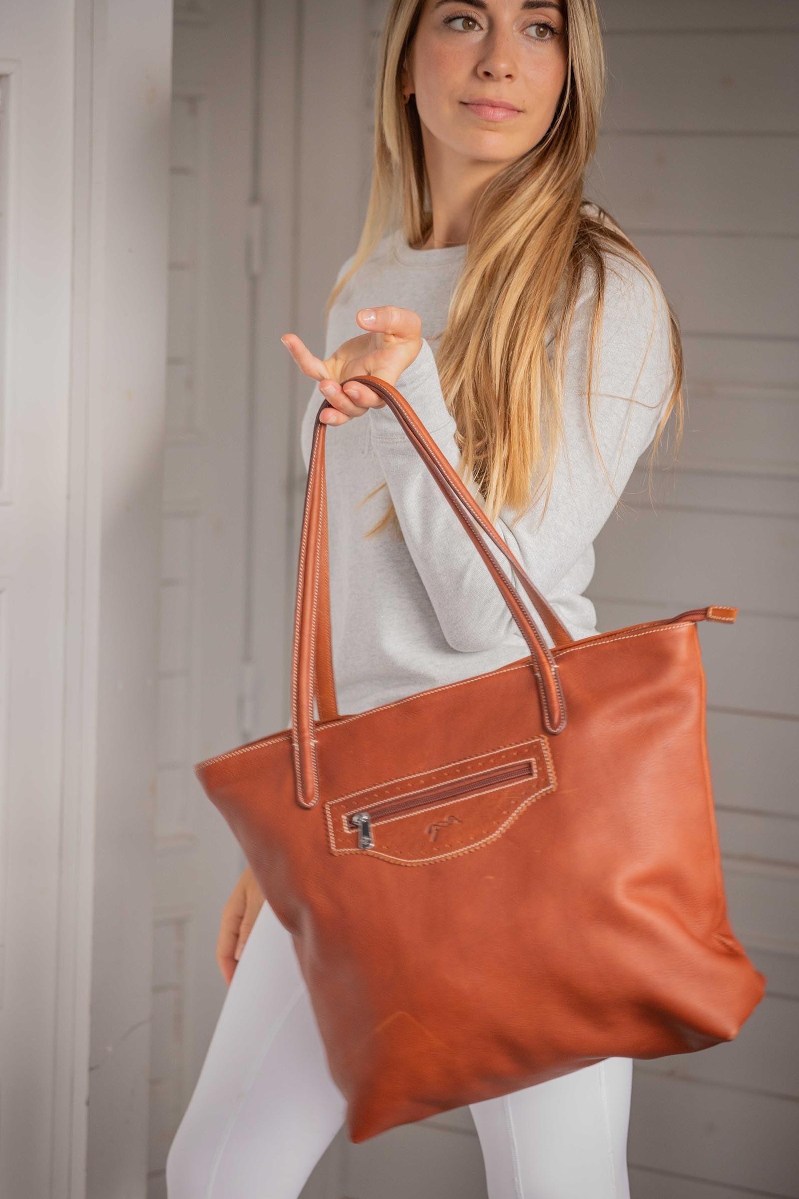 Lifestyle shot 2