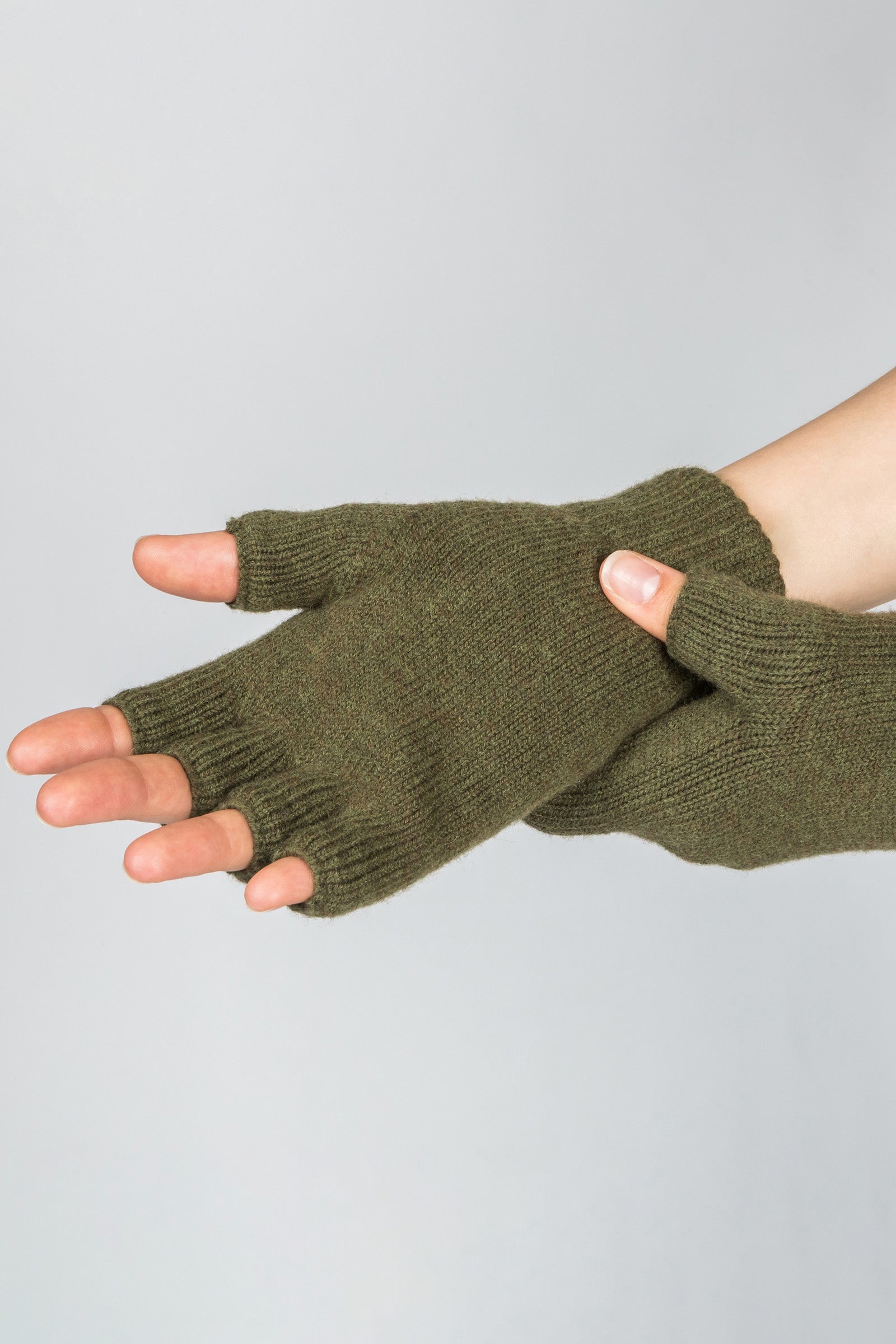 Back on Track Back On Track Half Finger Gloves Riding Gloves