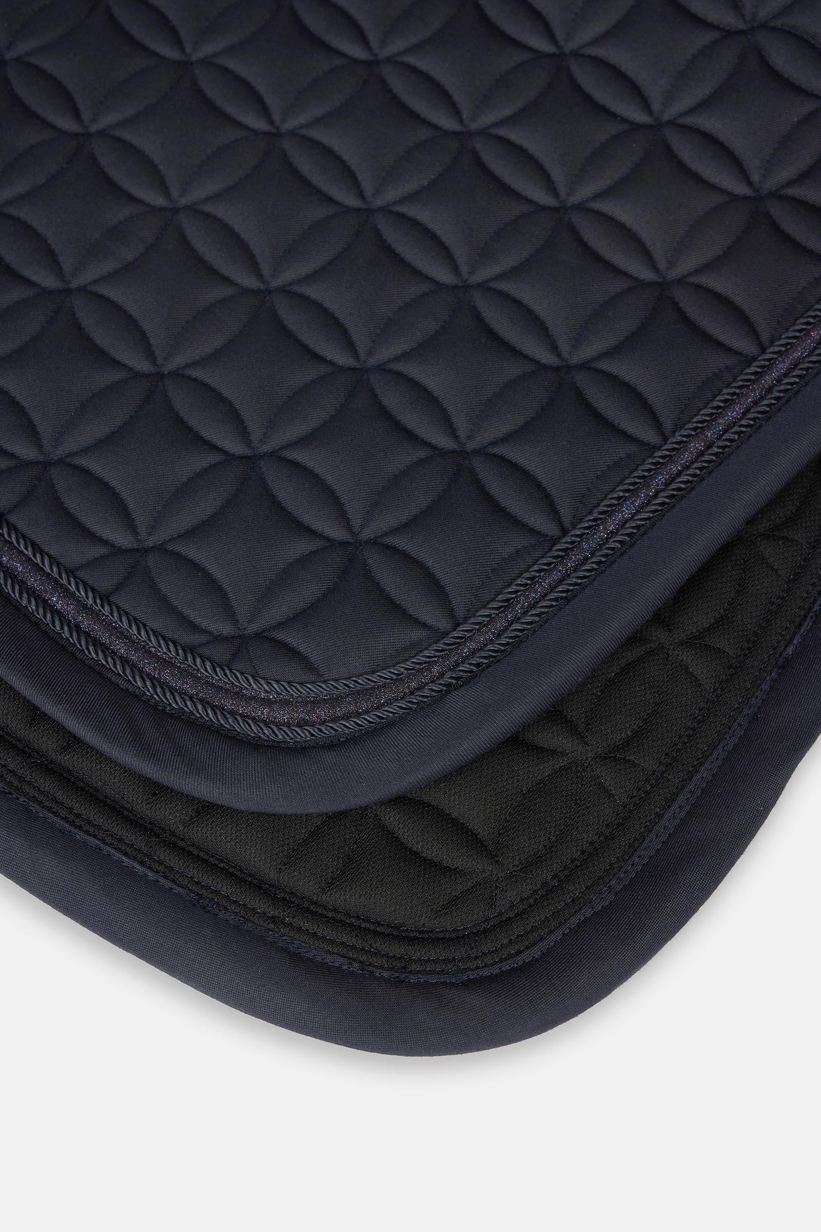 Pack shot 4