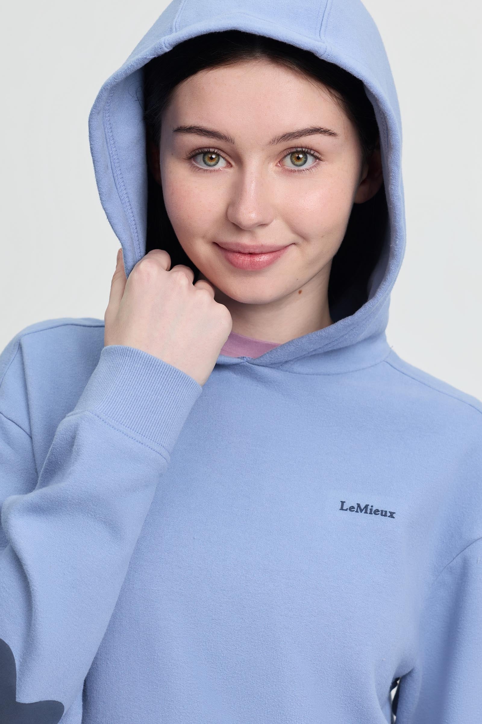 Model shot 5
