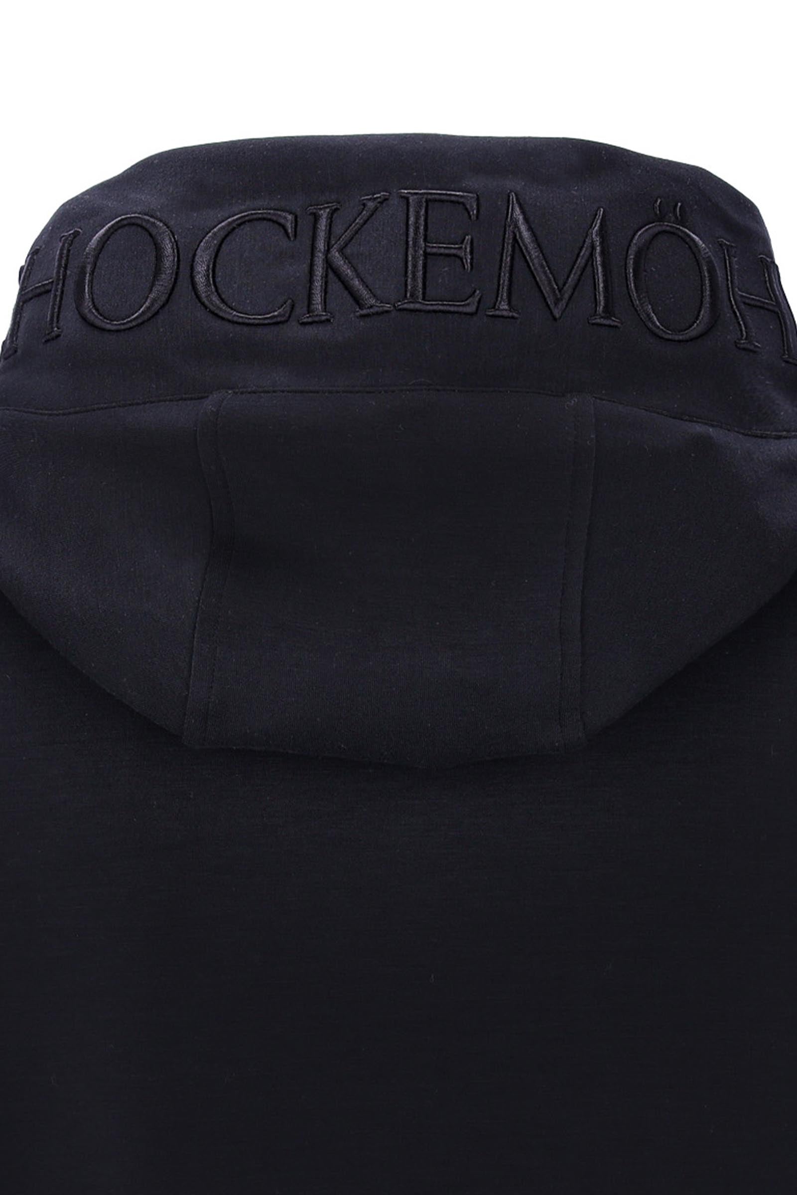 Pack shot 4