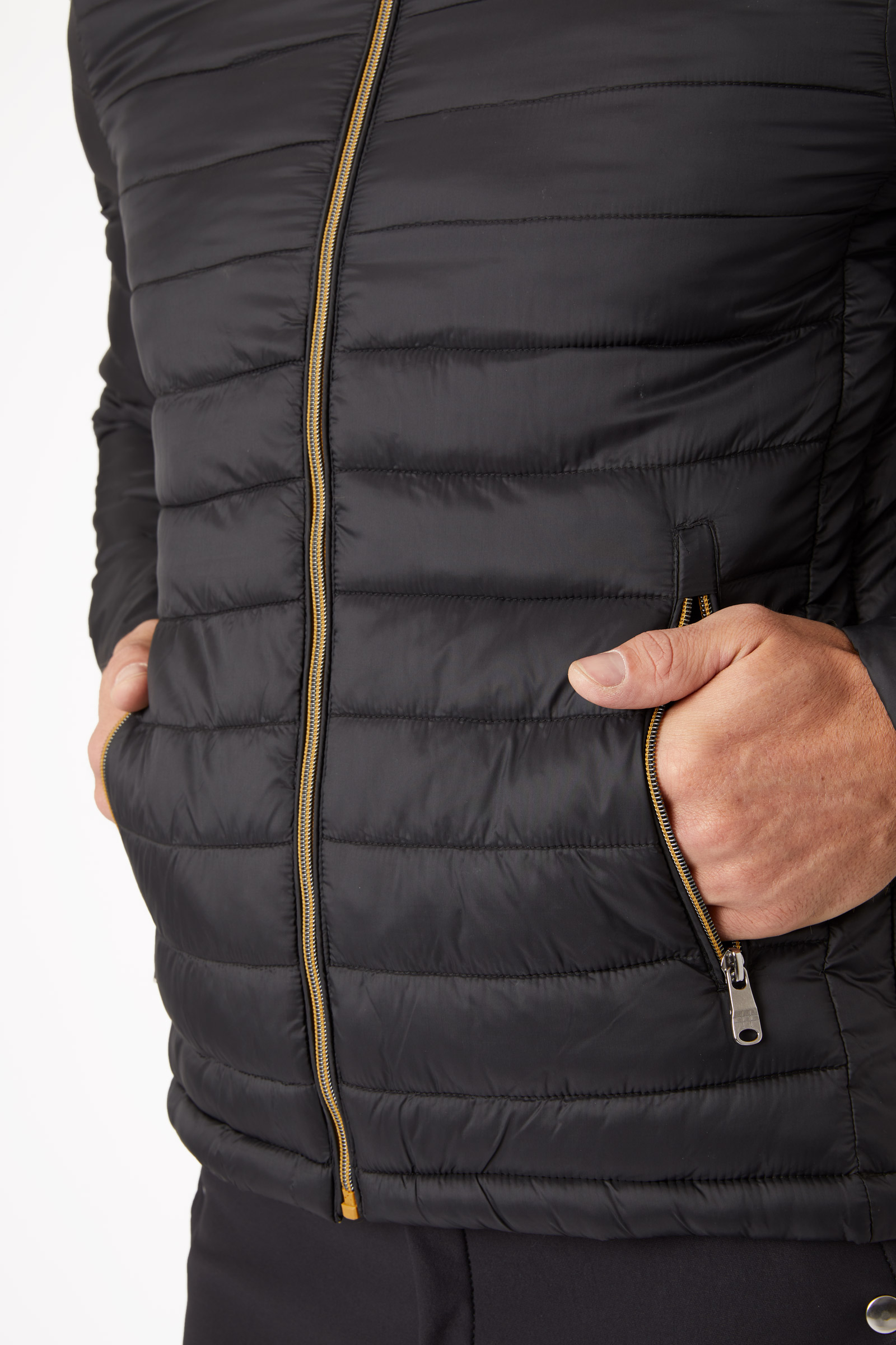 Giacca invernale imbottita puff in nylon con cappuccio Nero - Acquista  Online